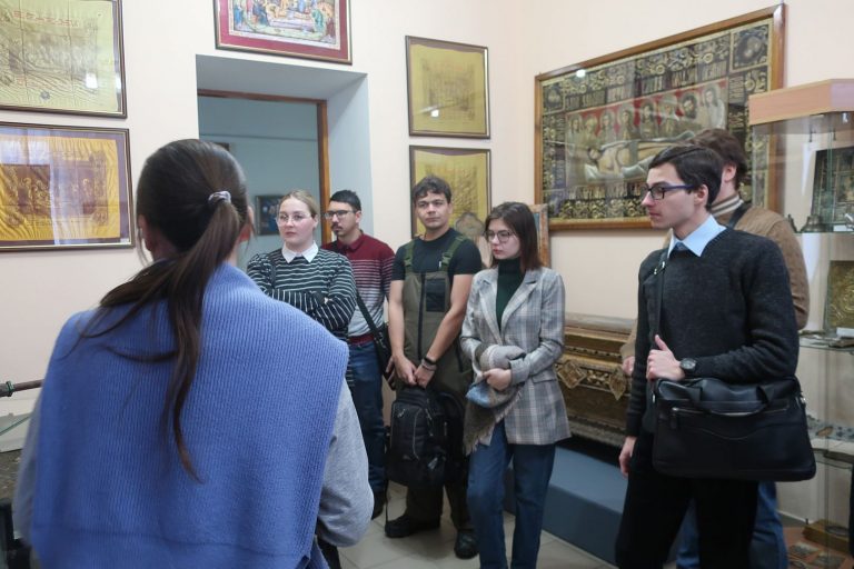 На экскурсии в Музее истории православия