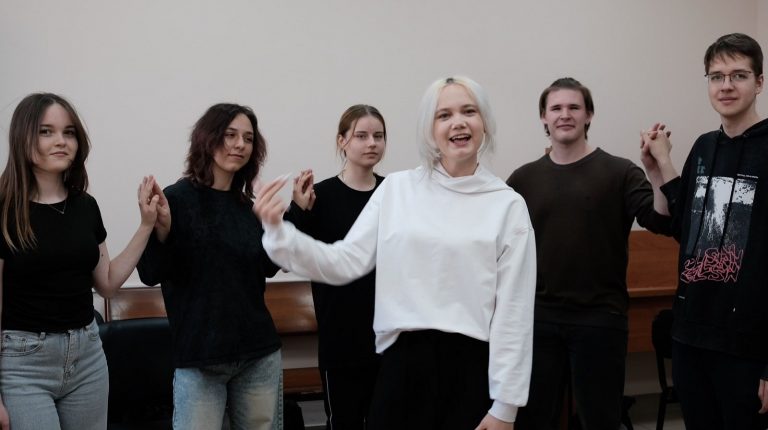 Студентка ИИМО победила в конкурсе китайской песни