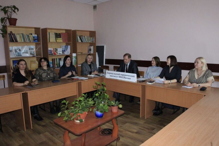 Обсуждение технологий ИИ в преподавании иностранных языков