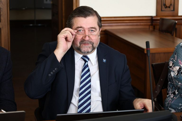 Почетный профессор университета А.А. Тишкин